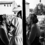 Photographe de mariage préparatifs